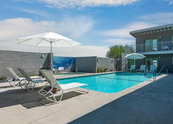 Desert Hot Springs Inn