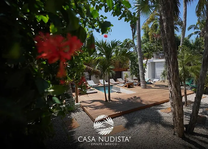 Casa Nudista - LGBT Hotel