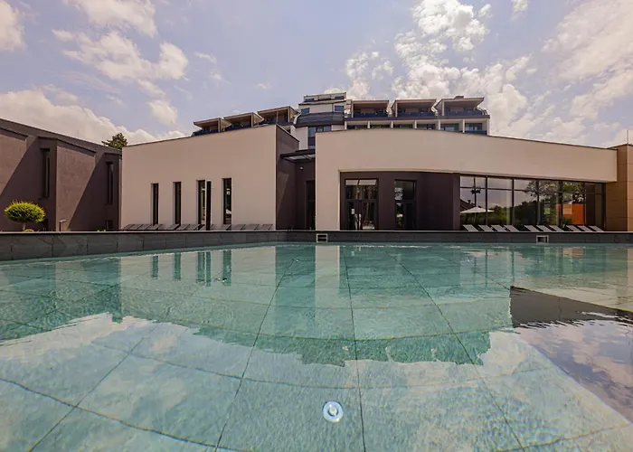 Avar Hotel