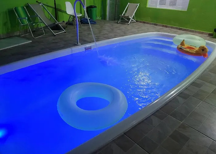 Pousada do sossego mar e verde em Itanhaem com piscina