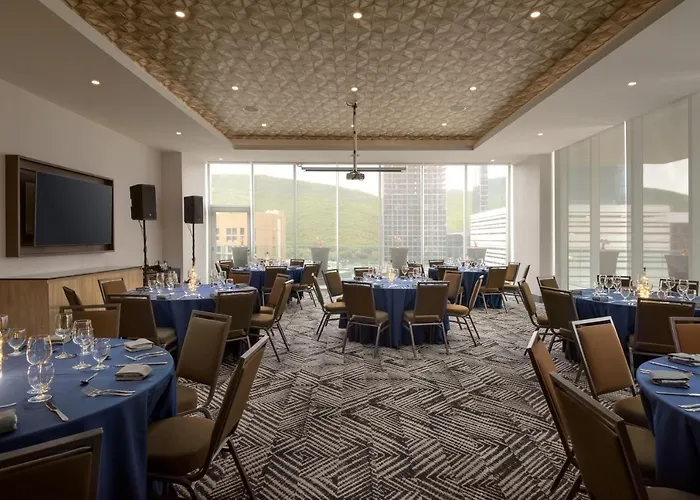 Hyatt Place Monterrey Valle