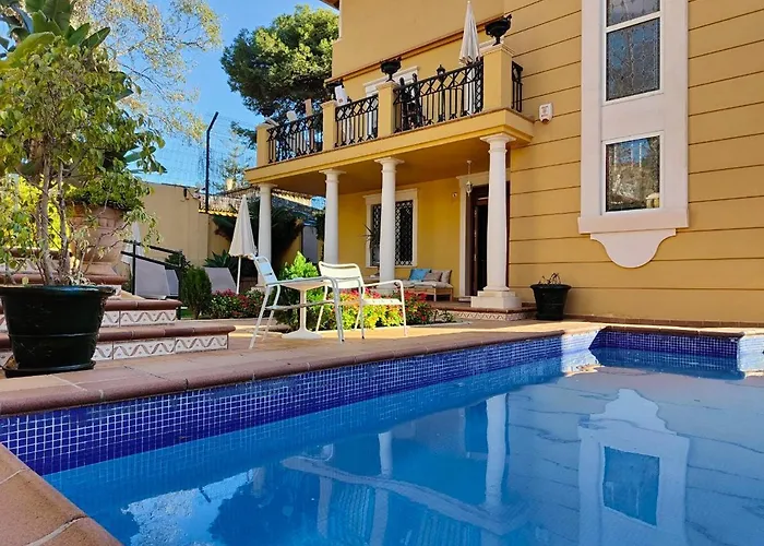 Malaga Hotels With Pool