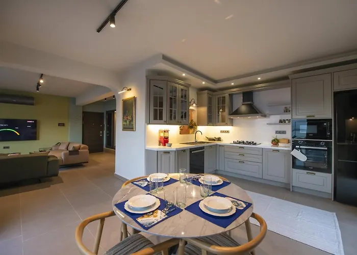Villa Porto- 3 Bedrom Private Pool Holiday Villa