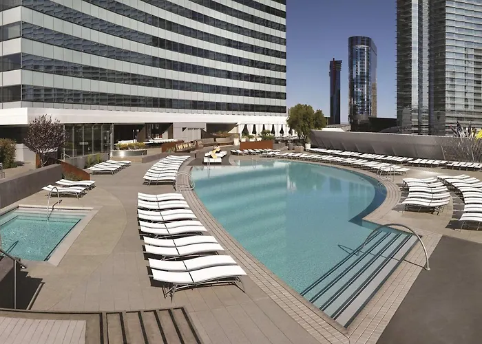 Vdara Studio Suite 011 Pool View Free Valet Parking