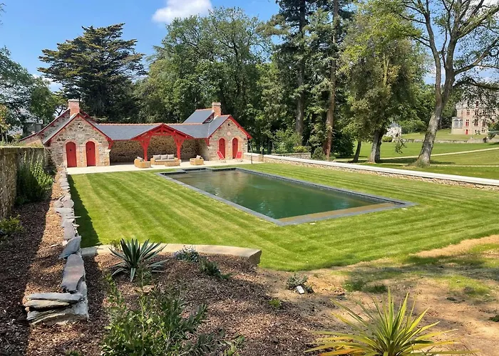 Chateau LE BROSSAY