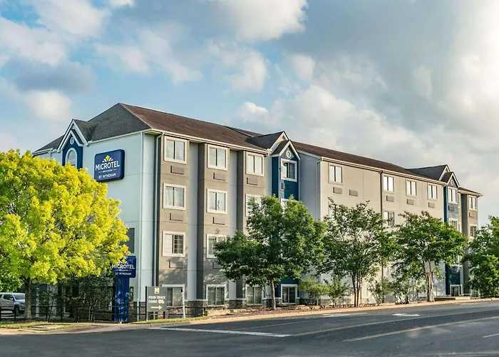 Microtel Inn & Suites By Wyndham Austin Airport