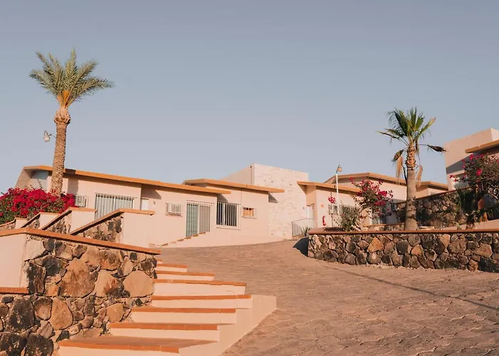 El Camino &Suites