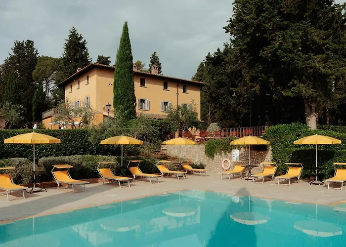 Hotel con piscina a Montespertoli