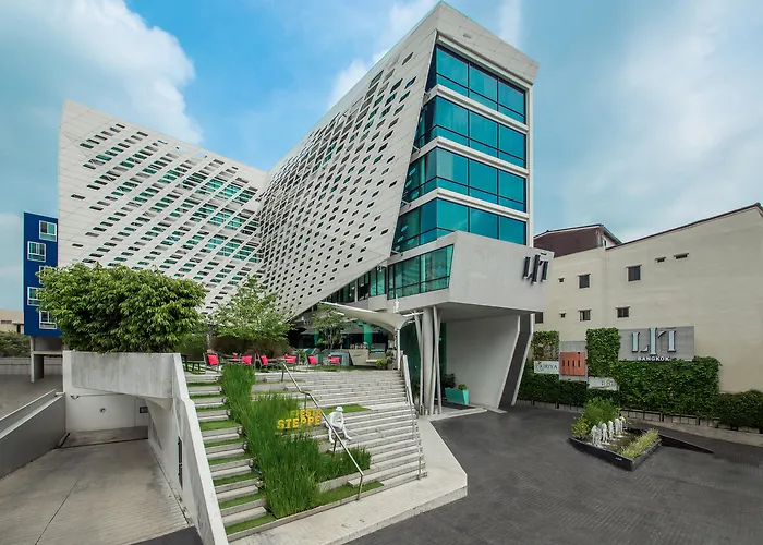 Lit Bangkok Hotel