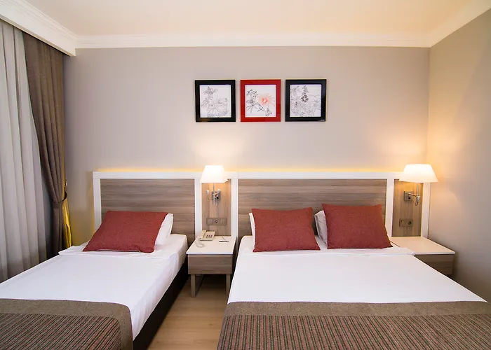 Port River Hotel & Spa