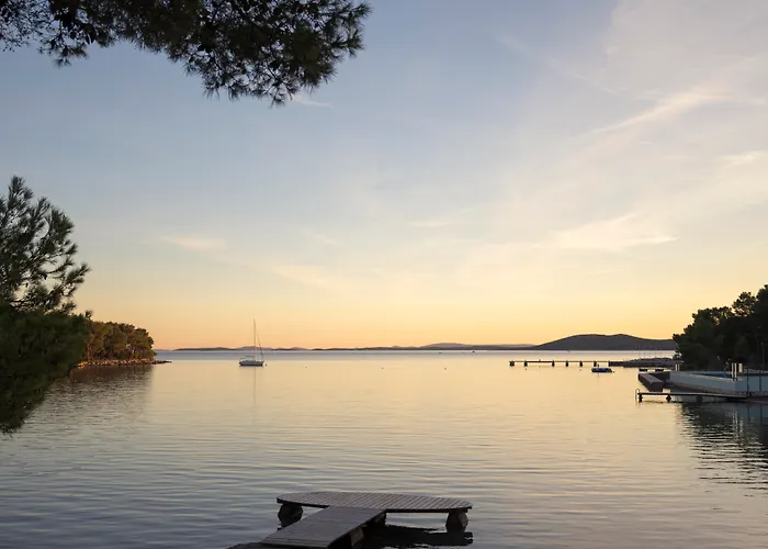 Crvena Luka Resort Biograd Na Moru