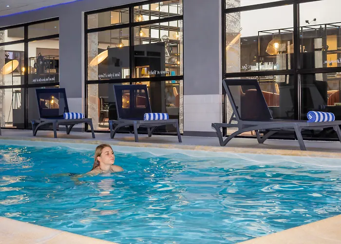 Hôtels Avec Piscine à Blois