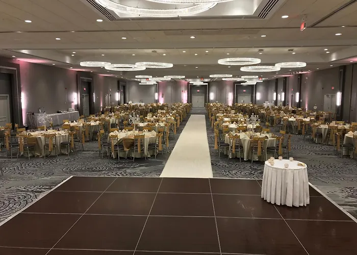 Holiday Inn Chicago Nw Crystal Lk Conv Ctr By Ihg Crystal Lake