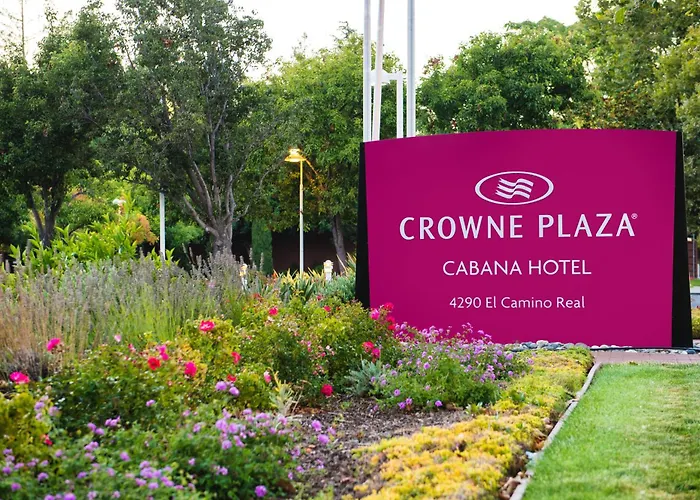 Crowne Plaza Cabana Hotel By Ihg