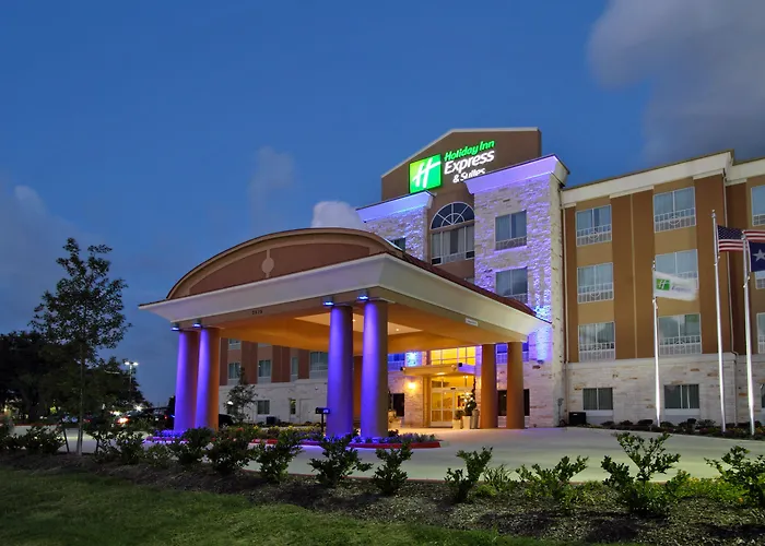 Holiday Inn Express & Suites Houston East - By Ihg