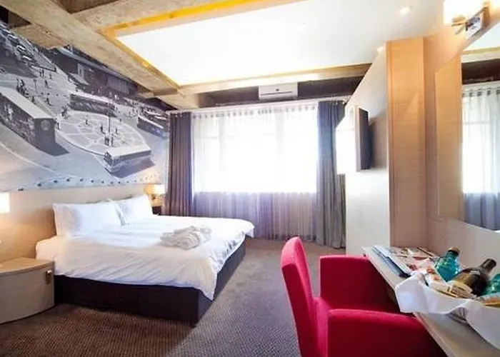 Reef Hotel
