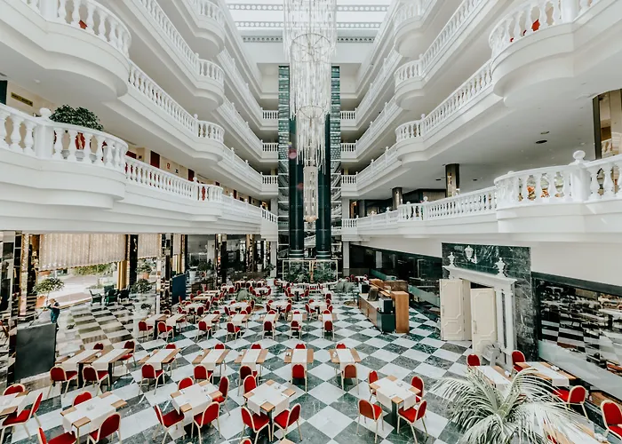 Hotel Cleopatra Palace Playa de las Americas 