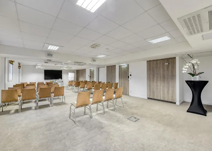 Best Western Plus Paris Velizy