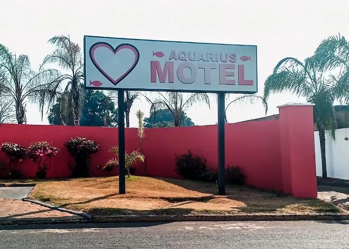 Aquarius Motel II