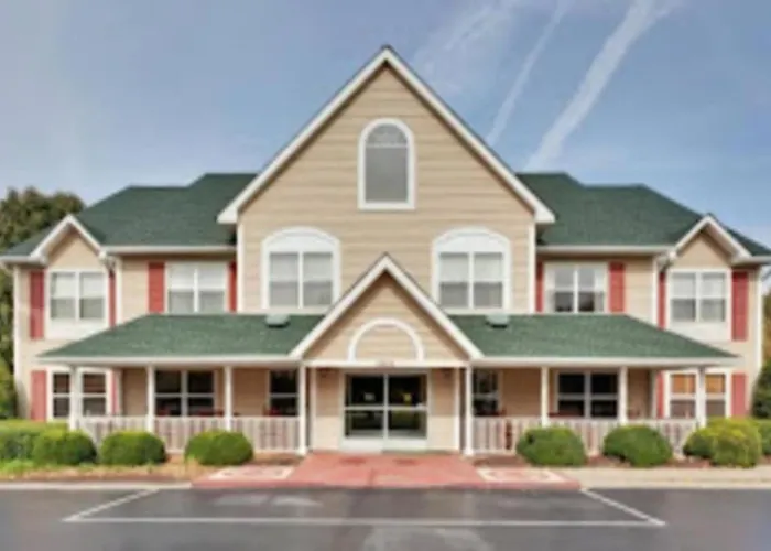 Radiant Inn And Suites