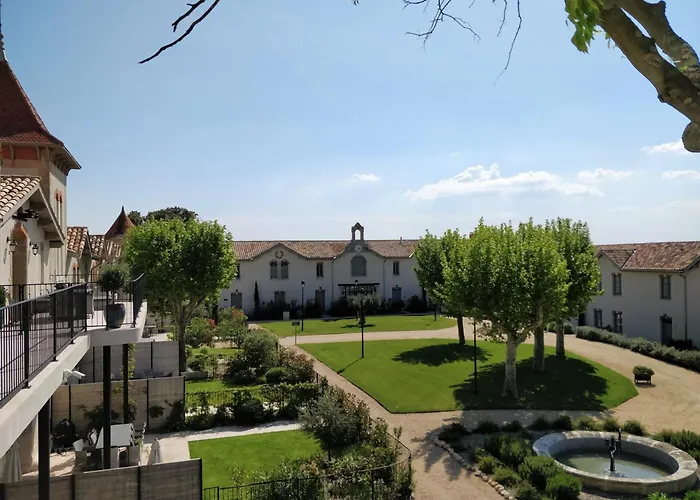 Château St Pierre de Serjac Puissalicon