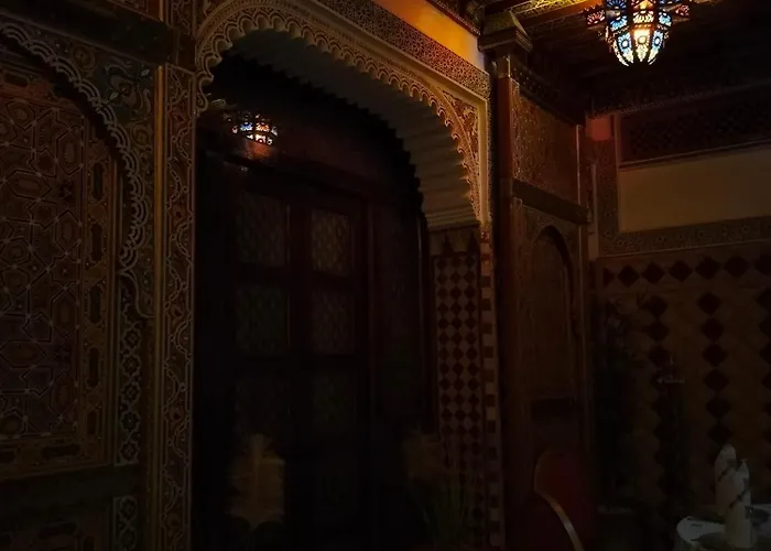 PALAIS LARAICHI Riad la porte bleue suites