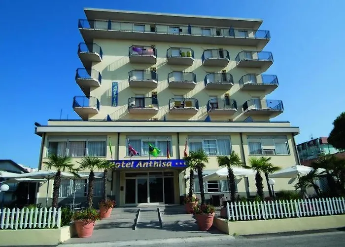 Nuovo hotel ANTHISA