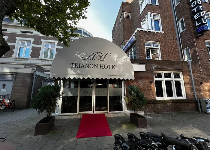 Budget Trianon Hotel
