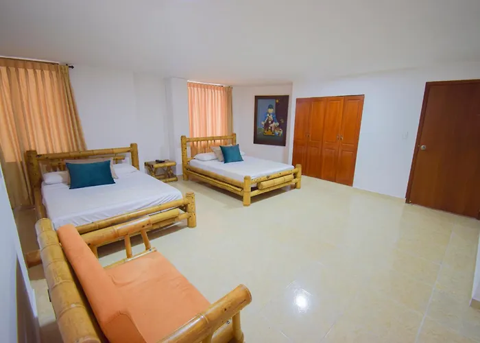 Hotel Toledo Plaza