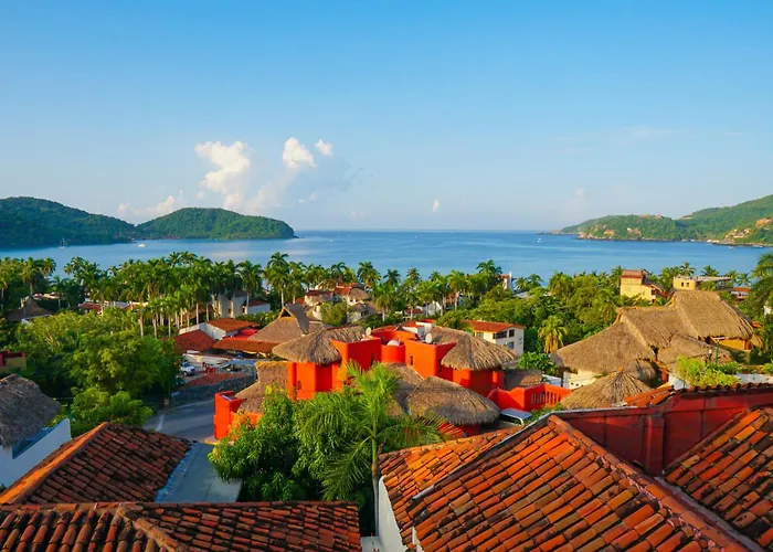 Zihuatanejo Villas with private pool