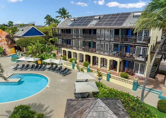 Lionsdive Beach Resort
