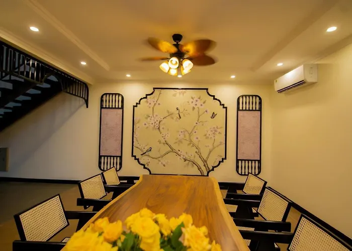 Villas avec piscine privée à Hạ Long