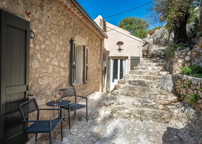 Villa Nonna, 1800S House Renovated In 2023
