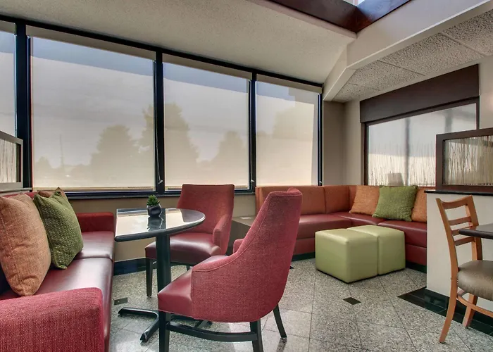 Drury Inn & Suites Evansville East