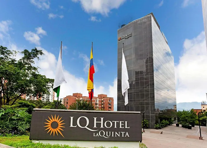 La Quinta by Wyndham Medellin