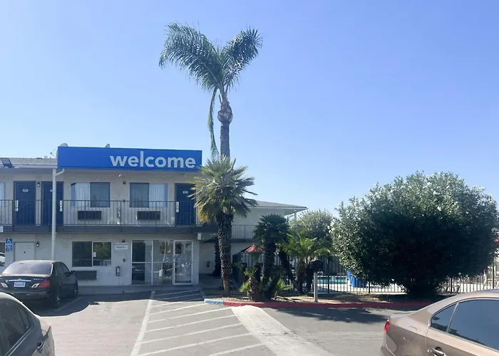 Motel 6-Tulare, Ca