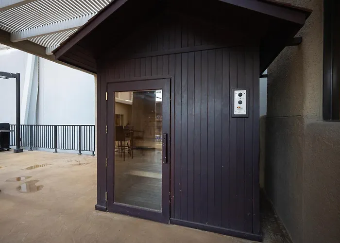 Right On The Strip - 3Br Condo 1110