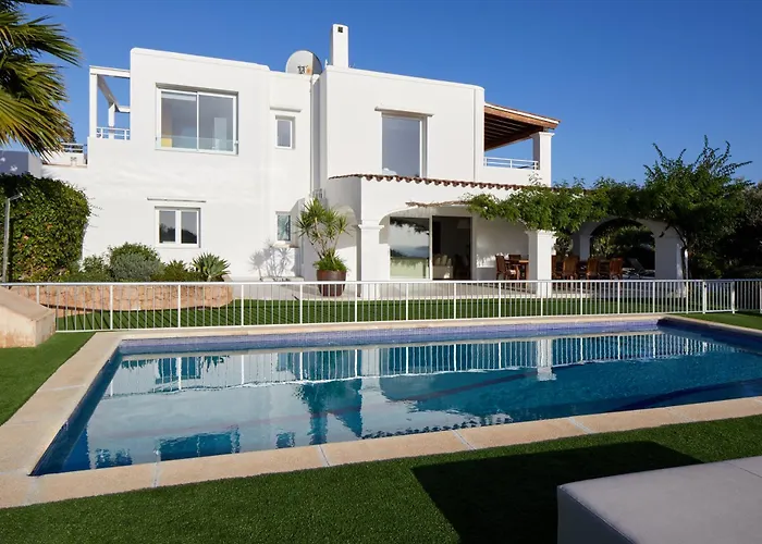 San Antonio (Ibiza) Villas with private pool