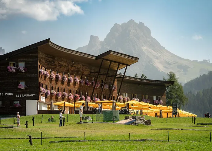 Hotel con piscina a Santa Cristina Val Gardena