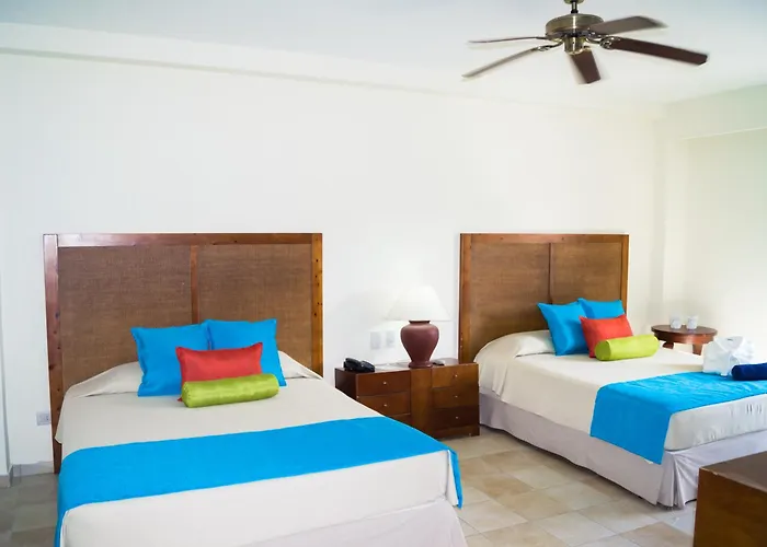 Hotel Hesperia Playa el Agua La Mira