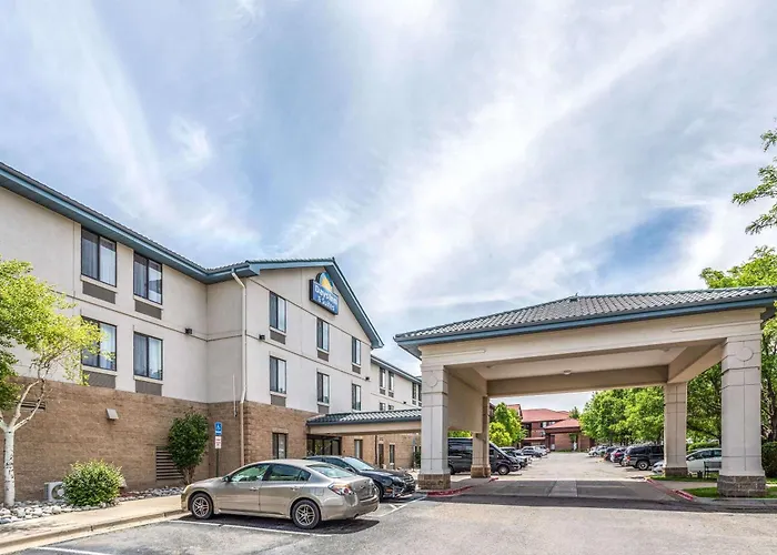 Days Inn & Suites By Wyndham Denver International Airport