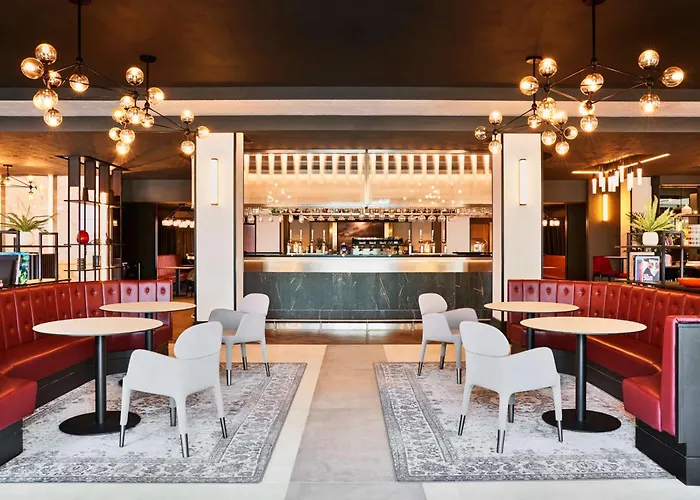 Radisson Red London Heathrow