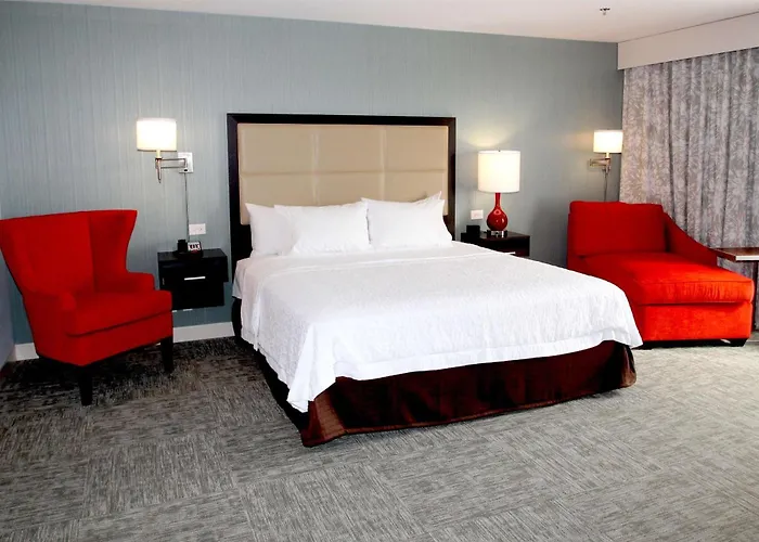 Hampton Inn- Suffolk