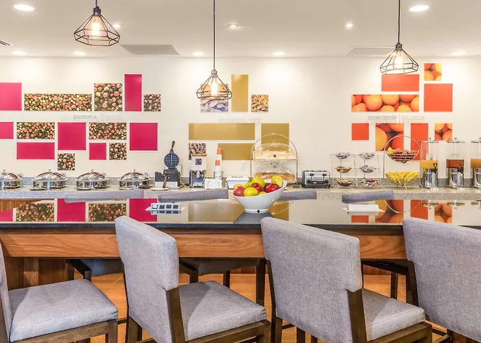 Hampton Inn&Suites by Hilton Los Cabos