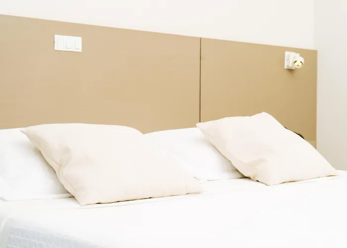 Cris Hotel