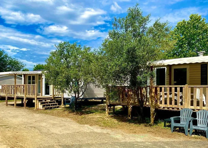 Charming Mobile Home In Argels-Sur-Mer With Stunning Beach Views