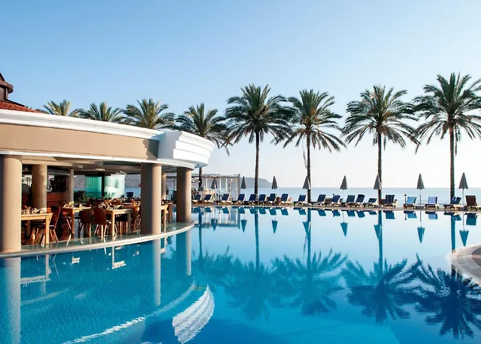 Alexandra Beach Hotel