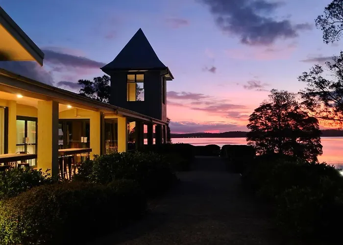 Stay At Raffertys Resort Swansea