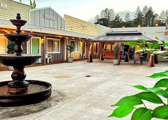 The Old West Inn