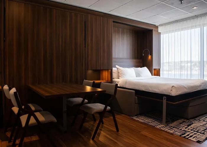 Hotel Chicoutimi, affilié à Hyvi